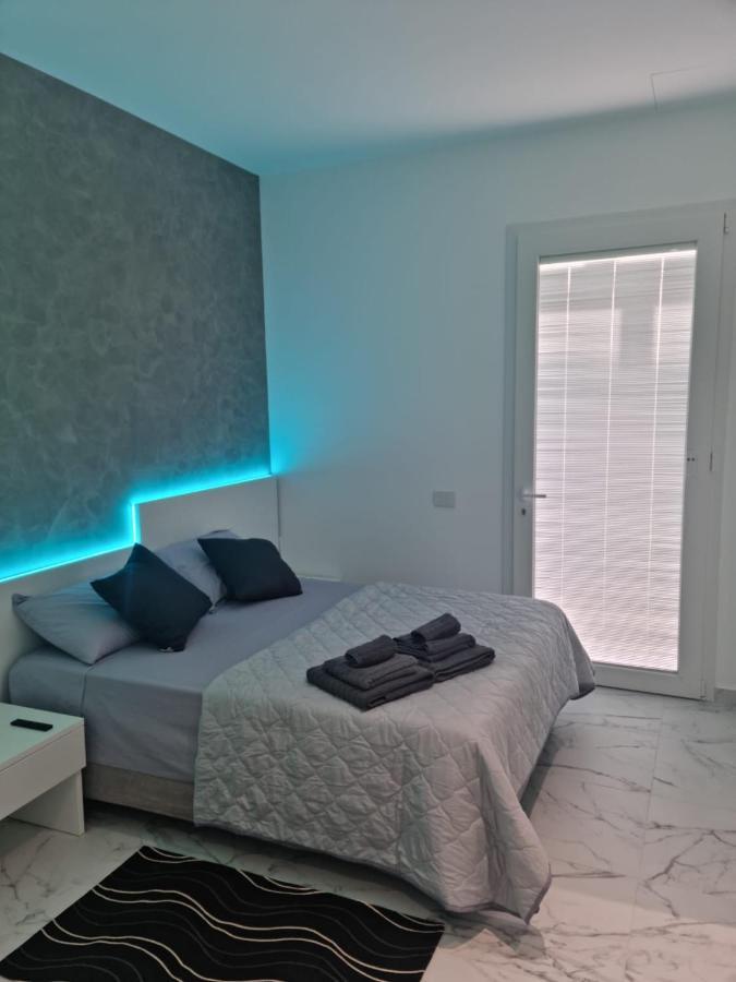 Lci Deluxe Rooms San Cataldo  Luaran gambar