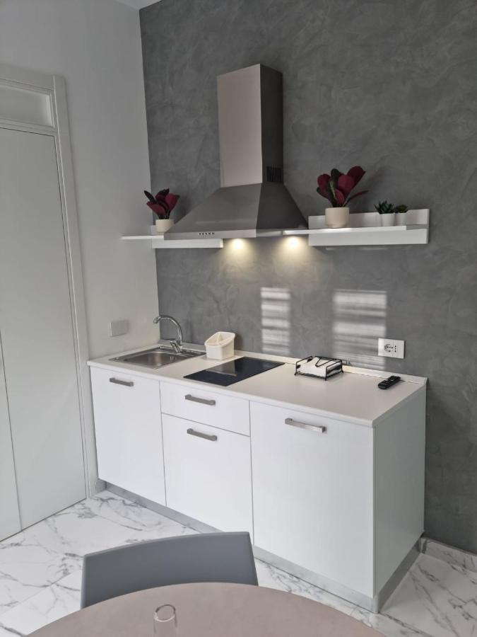 Lci Deluxe Rooms San Cataldo  Luaran gambar